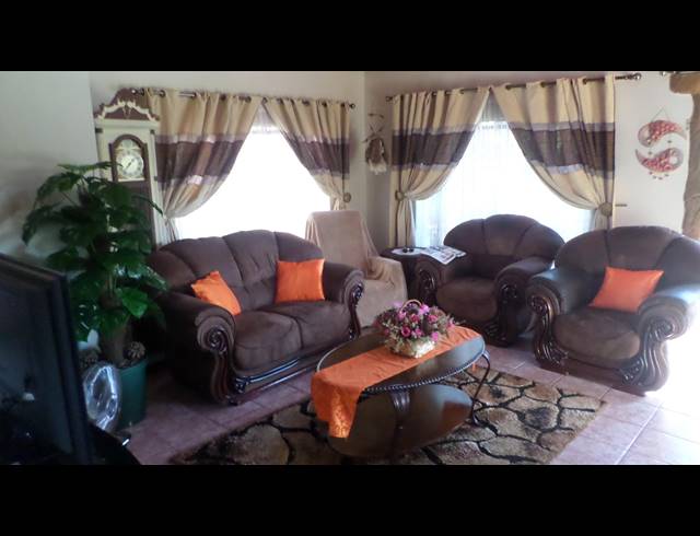 3 BEDROOM HOUSE SOLD IN HESTEAPARK